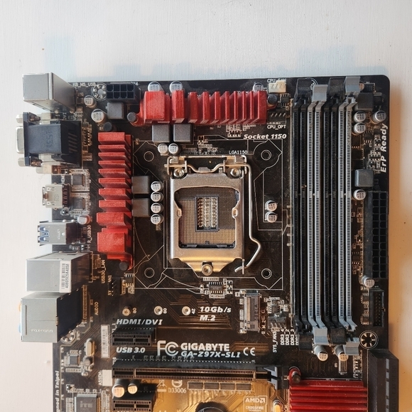 Gigabyte GA-Z97X-SLI-ATX - Picture 4 of 4